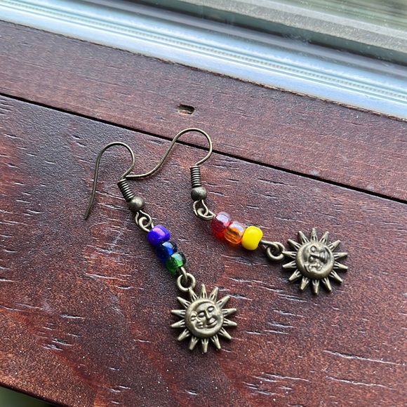 Bohemian sun and moon earrings - Picture 1 of 4